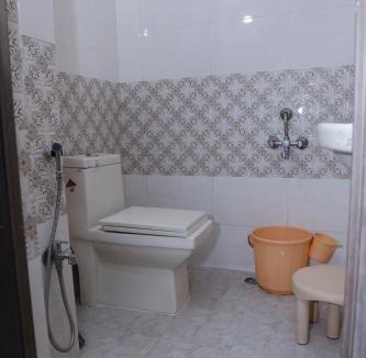 Hyderabad Apartment | THE GUEST HOUSE - 3 BHK AC for 5-10 Guests for Families & Friends