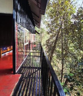 Lakkidi House | The Hillock-quiet by the Mountains
