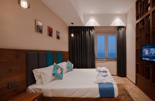 Rushikonda Hotel | The Hive