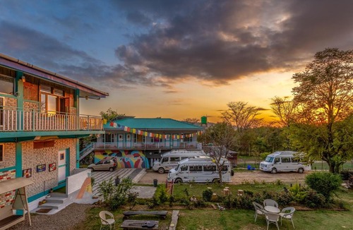 Gunehr Hotel | The Hood Bir Billing