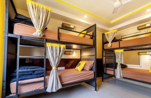 Suja Hostel | The Hosteller Bam Bir