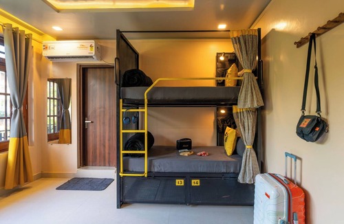 Suja Hostel | The Hosteller Bam Bir
