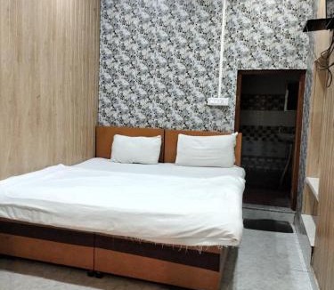 Varanasi Hotel | The Hotel Ambassador Inn