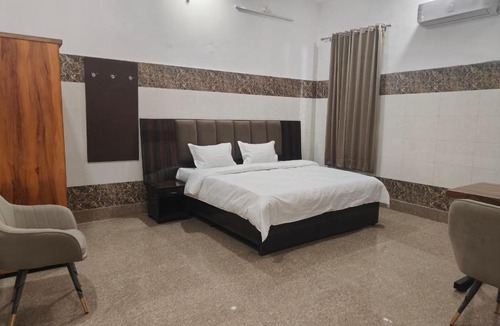 Aligarh Hotel | The Hotel City Junction