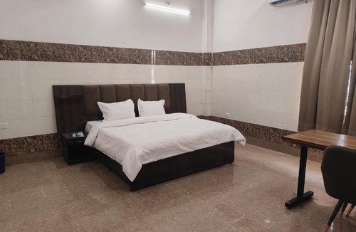 Aligarh Hotel | The Hotel City Junction