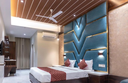 Ambikapur Hotel | The Kamoda Resort