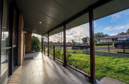 Bellbird Heights House | The Keelendi House | Hunter Valley Spa Retreat