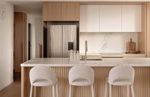 Main Beach Apartment | The Lagoon, Main Beach