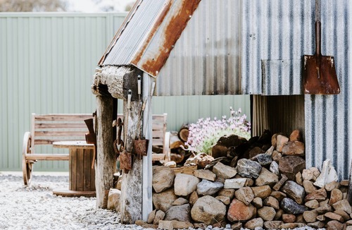 Ilford Cabin | 'The Laundry' at Hepburn Retreat, Mudgee Region NSW