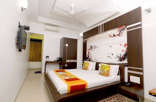 Mount Abu Hotel | The Leef Inn