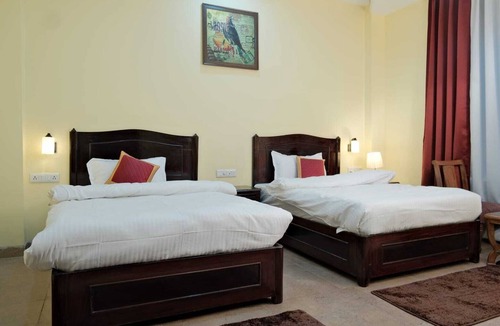 Bhimtal Hotel | The Luv Hill Hotel And Cafe