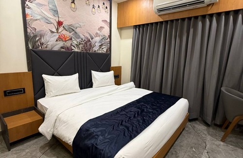 Dwarka Hotel | The Malay comfort-Hotel Dwarka residency