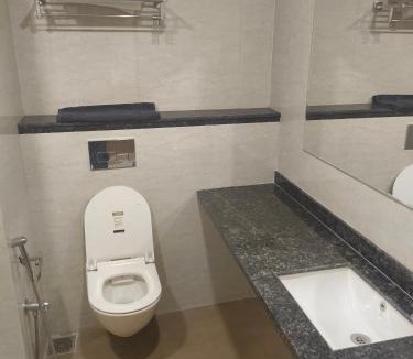 Amravati Hotel | The Monarq Hotel