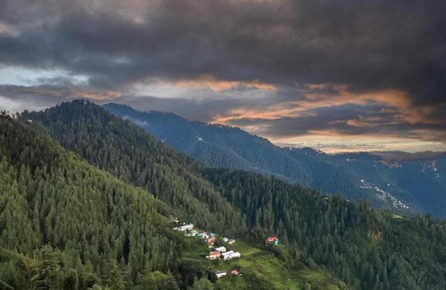 Kufri Hotel | The Nature Trail Kufri l Family Events I Multi Cuisine Restaurant l Sky Bonfire l Lift l Power Backup l Free Parking l Kufri By Exotic Stays