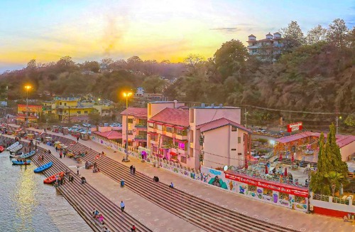 Rishikesh Hotel | The Neeraj Ganga Heritage Palace