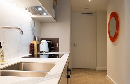 Kings Cross Apartment | The Noir, Potts Point I90