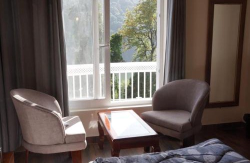 Mallital Hotel | The Oak Cottage Nainital