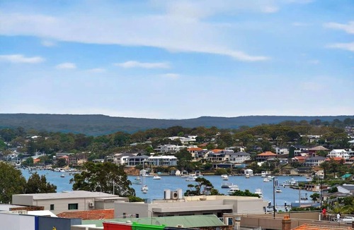 Cronulla Apartment | The Ocean View Sanctuary | Spa + Parking