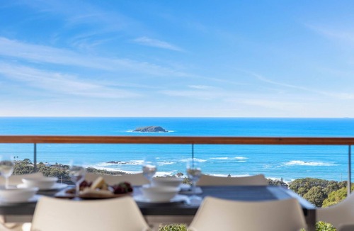 Korora House | The Outlook at Sapphire - Coastal Luxury, Private Plunge Pool, Pet Friendly