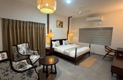 Sidhi Hotel | The Palash wildlife resort parsili