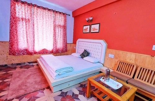 Jagatsukh House | The Pleasant Home -II