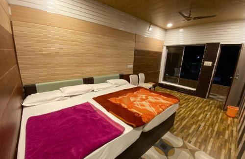 Mount Abu Hotel | The Plum Mount Abu