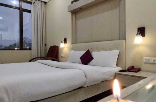 Kanpur Hotel | THE RASS HOTEL