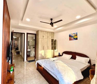 Kanpur Apartment | The Reunion