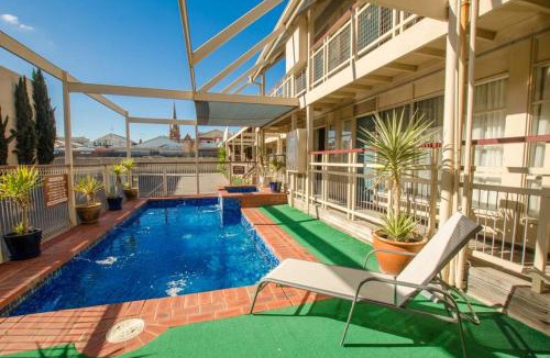 Echuca Hotel | The River Boat Hotel - Echuca