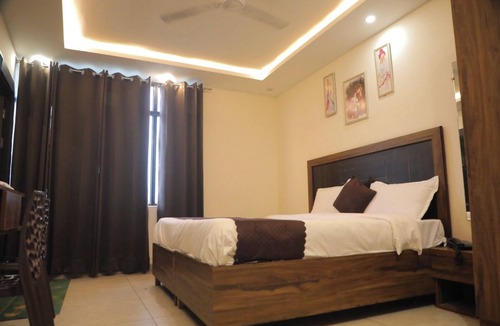 Ghaziabad Hotel | The Royal Casa Hotel And Banquet