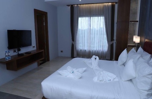 Gwalior Hotel | The Royal Class Hotel