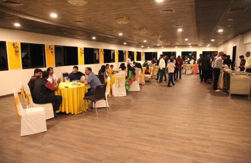 Vashi Hotel | The Royal Palace Hotel 400703