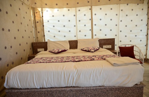 Sam Hotel | The Royal Sam Desert Camp