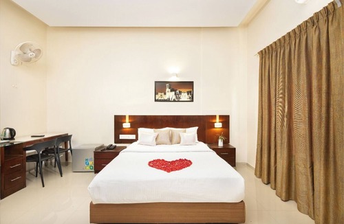 Kochi Hotel | THE SENATE HOTEL BY ADDON
