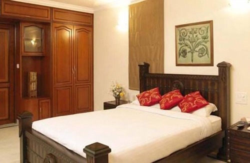 Domlur Hotel | The Senate