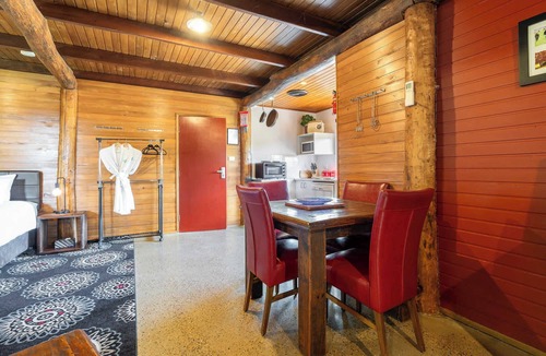 Millthorpe Apartment | 'The Shack' - Peaceful getaway in Millthorpe