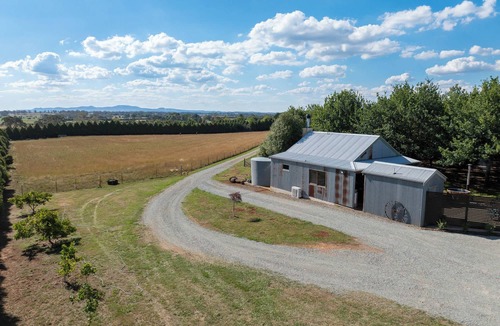 Millthorpe Apartment | 'The Shack' - Peaceful getaway in Millthorpe
