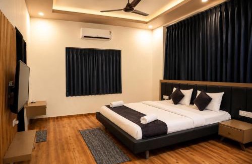 Junagadh Hotel | The Sham Farm & Resort