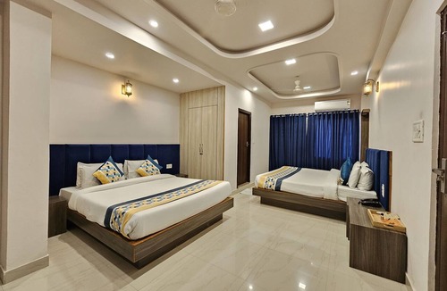 Nathdwara Hotel | The Sky Comfort Hotel Brahm Sambandh