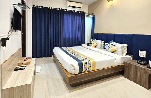 Nathdwara Hotel | The Sky Comfort Hotel Brahm Sambandh