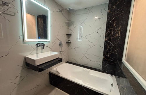 Gorakhpur Hotel | THE SPARK Gorakhpur Divya Nagar