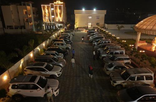 Danapur Resort | The Springs By AVR