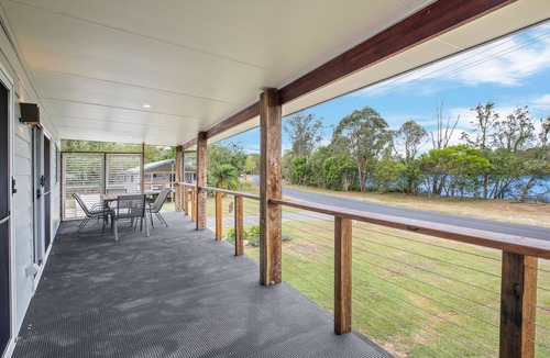 Mylestom Cabin | The Stag: A Tranquil Holiday Home Retreat