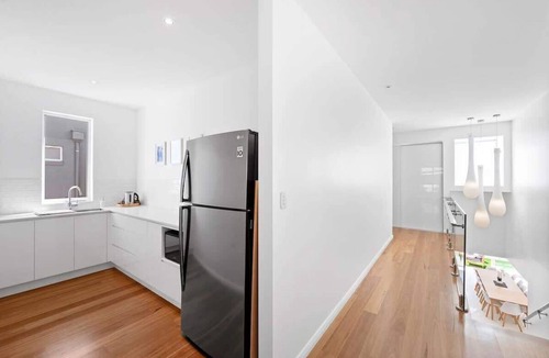 Kingscliff House | The Station- Prime Kingscliff Salt location - Sleeps 13