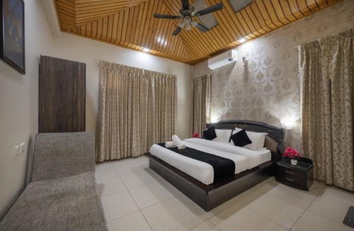 Kuthar Apartment | The Summer House I Open Air Lawn & Plunge Pool I 4 Bedroom Villa l Bonfire I Dance I Music I Full Party l Managed By ExoticStays Group