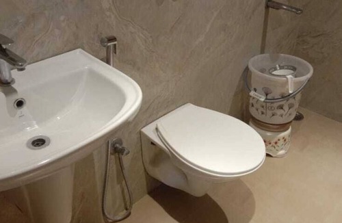 Bilaspur Hotel | The Topaz Hotel