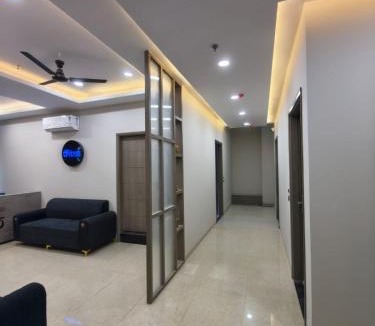 Jhotwara Hotel | THE Triton Hotel