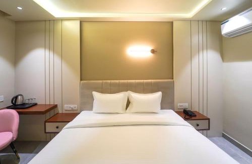 Mahmoorganj Hotel | THE URBAN VILLA