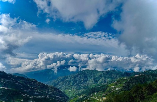 Kufri Hotel | The Village Retreat Kufri Shimla l Family Events I Multi Cuisine Restaurant l Sky Bonfire l Lift l Power Backup l Free Parking l Kufri By Exotic Stays