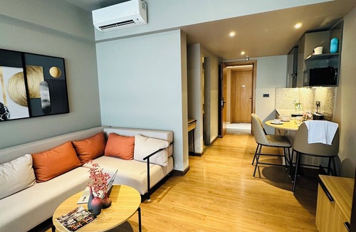 Raipur Hotel | The Vilton